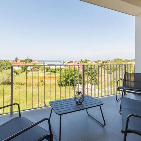 Seaside & Golf דירה